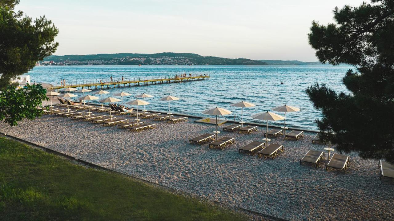 Premium Mobile Homes - Hotel & Resort Adria Ankaran Bagian luar foto